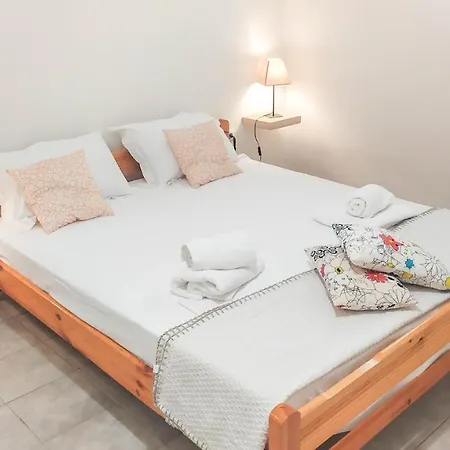 Thalia's Place Tatil Evi *